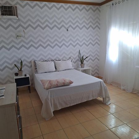 Quarto Triplo Com Banheiro Em Pousada E Restaurante Manaus Exterior foto